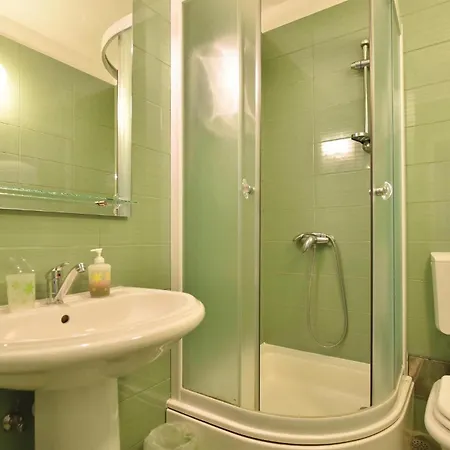 Nice Home In Duce With Outdoor Swimming Pool
