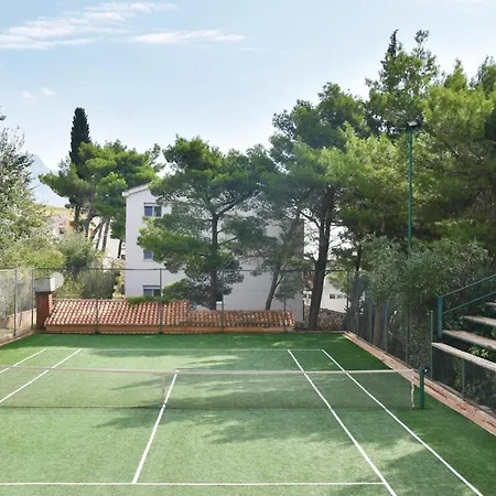 Holiday home Nice Home In Duce With Outdoor Swimming Pool