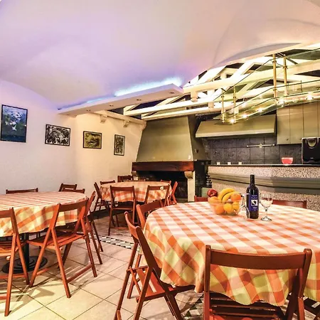 Holiday home Nice Home In Duce With Outdoor Swimming Pool *